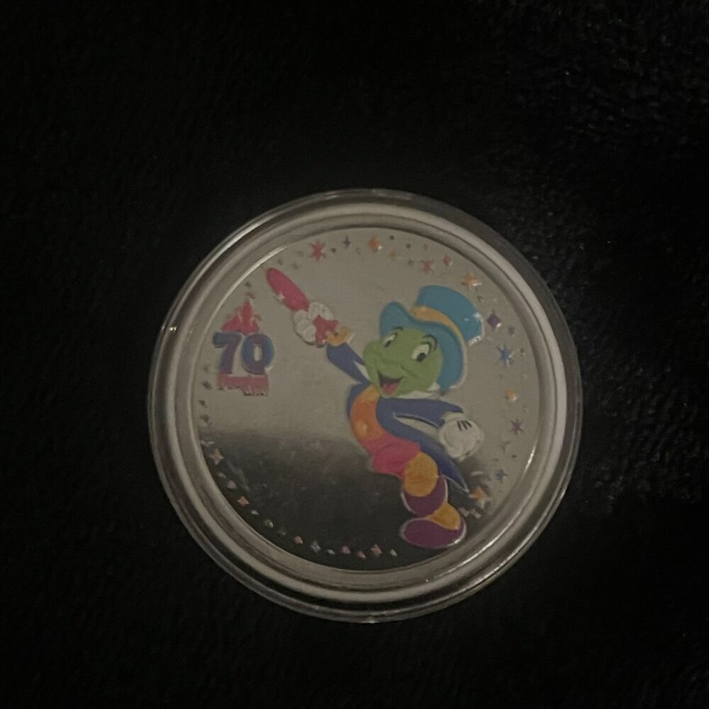 Disneyland 70th Celebration Medallion Set Mickey Minnie Walt Disney - Picture 3 of 7